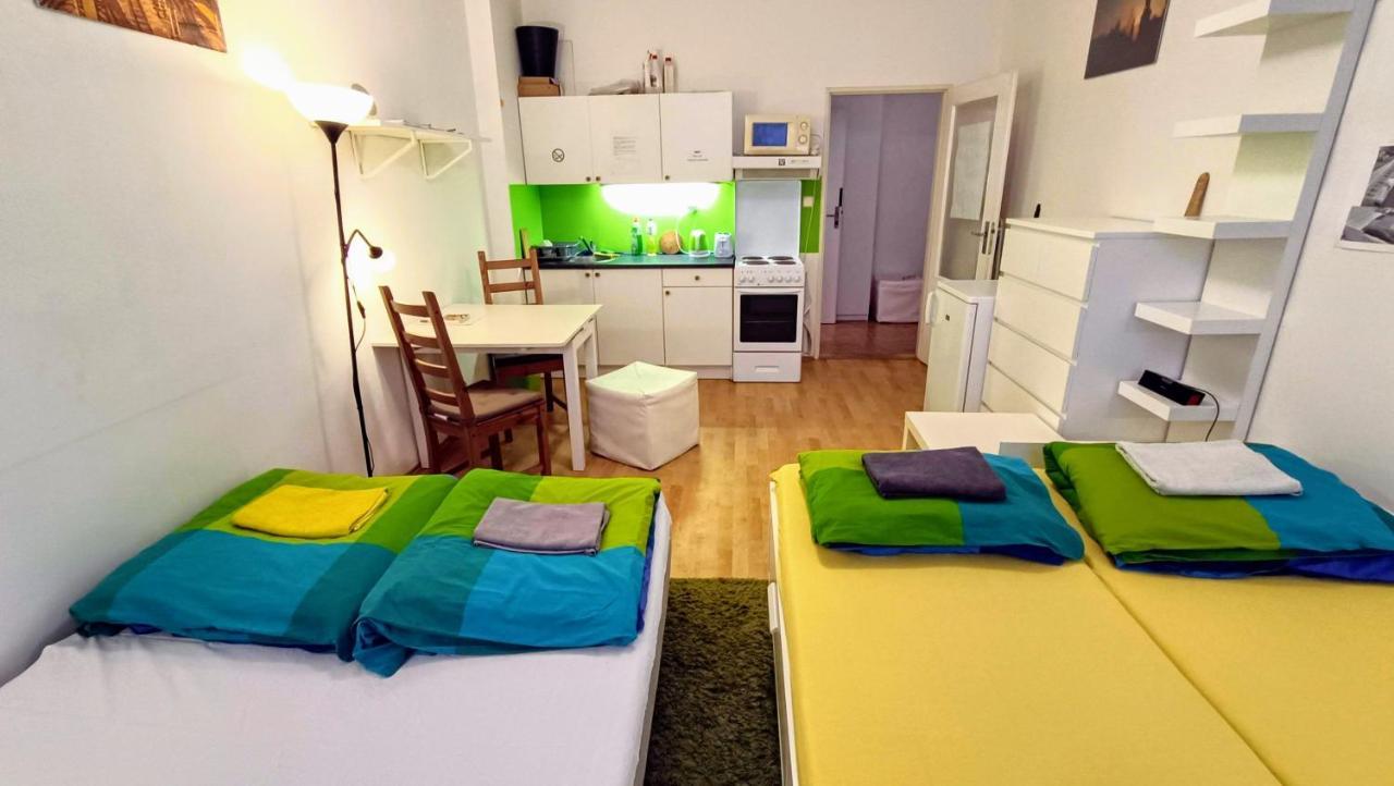 Nice Apartment By The Center Прага Екстериор снимка